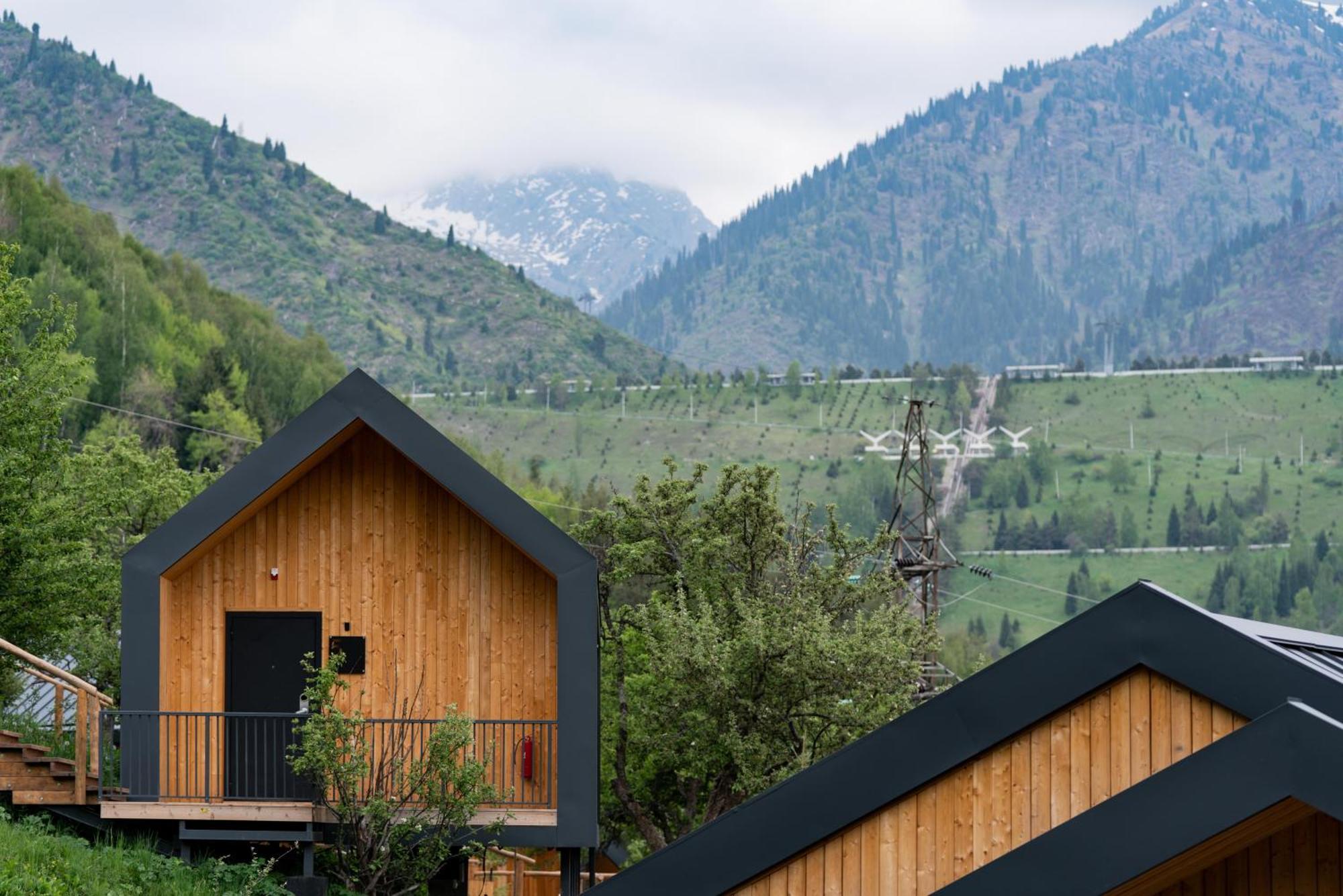 Qazaq Auyl Eco Hotel อัลมาตี ภายนอก รูปภาพ
